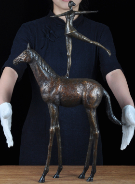 纯铜骑马书房办公室桌面工艺品