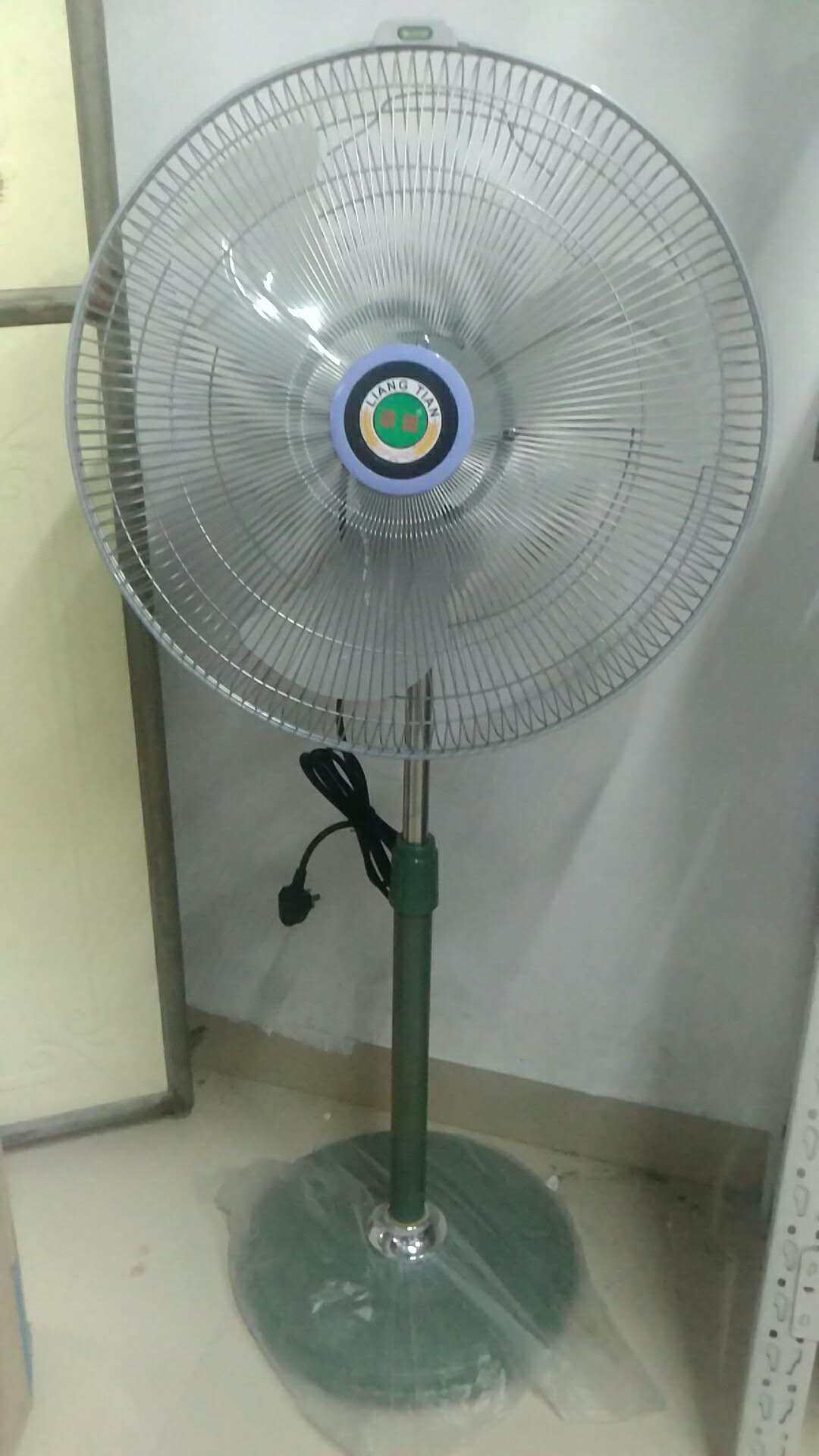 梁田450MM落地扇半工业风扇18寸