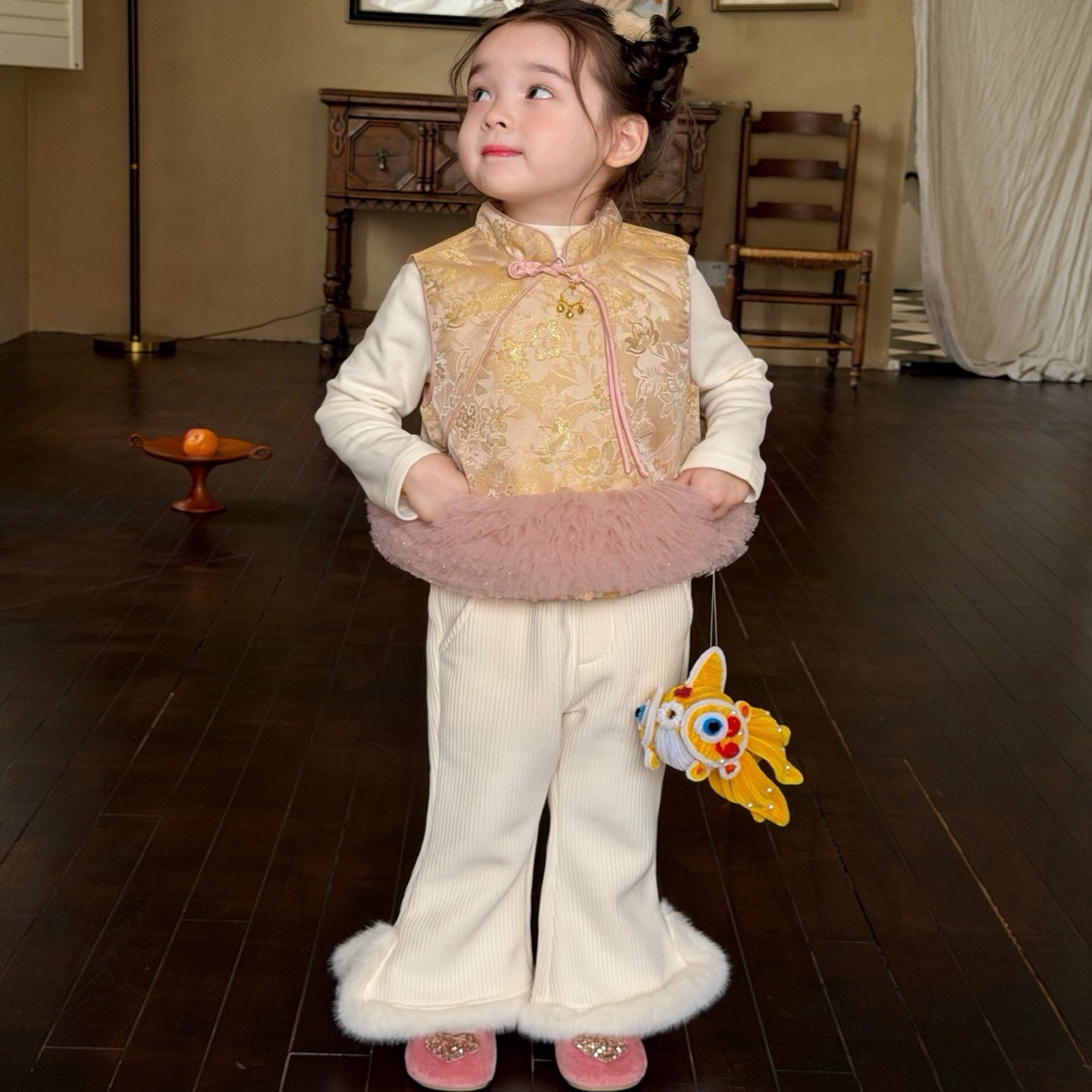 品牌女童2025秋冬新款新中式国风提花马甲蓬蓬纱背心+喇叭条绒裤