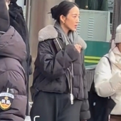 欧洲2026春晚彩排张钧甯同款 棉衣外套秋冬毛领保暖羽绒服女衣服