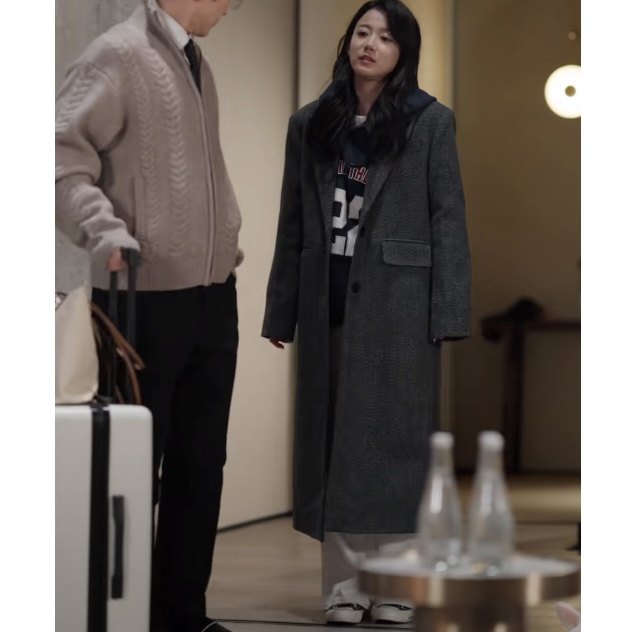 朝阳似我梁雯晶阮朝阳同款大衣