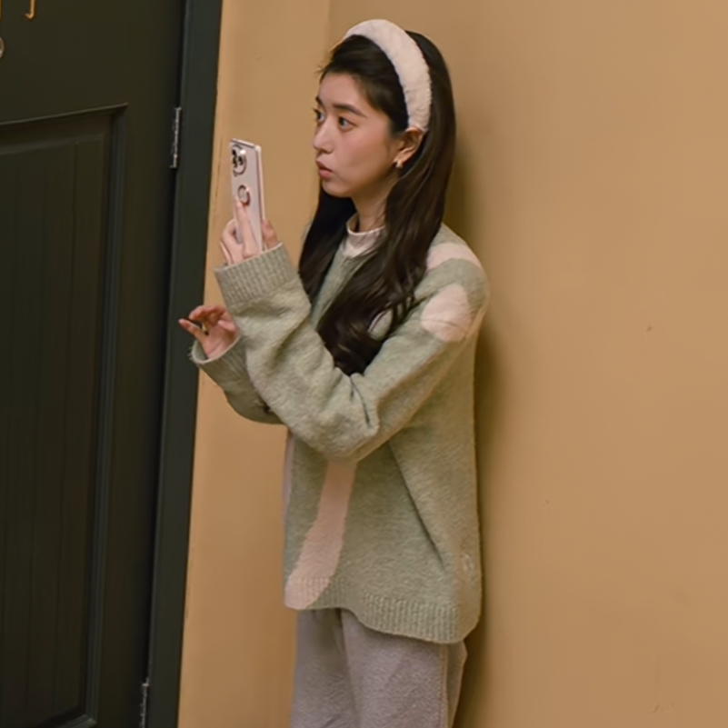 他为什么依然单身李凯馨同款毛衣