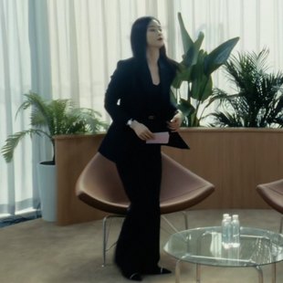 欧洲暗恋者的救赎蒋欣安妮同款西装外套V领西服上衣裤子女衣服潮