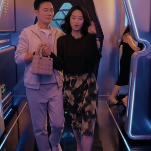 欧洲夜色正浓蓝盈莹梁丹宁同款针织衫上衣圆领长袖洋装女衣服潮