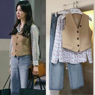 欧洲宋慧乔同款衣服2026春休闲甜美宽松单排扣棕色马甲搭配印花衬
