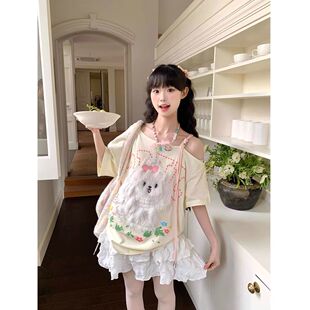 奶系甜妹艺术生多巴胺毛绒小狗刺绣可爱短袖T恤宽松露肩上衣