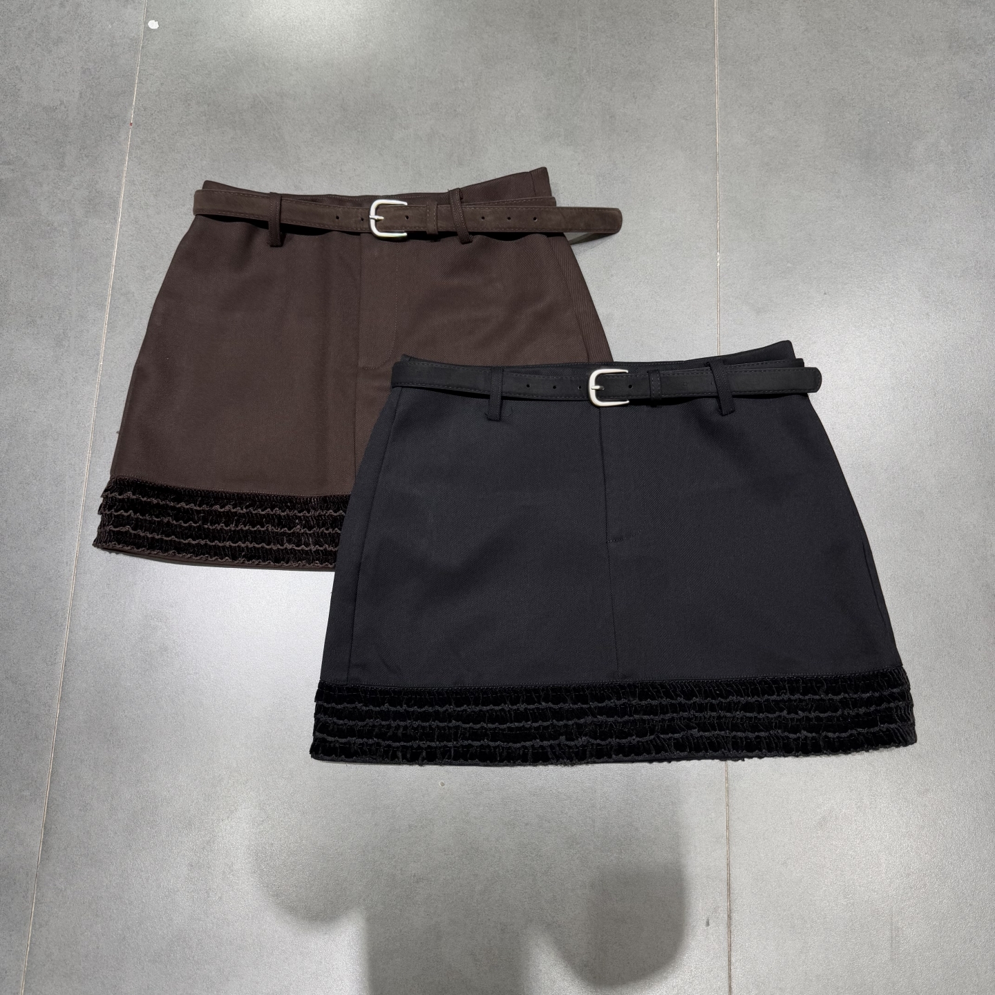 欧洲站2025秋季新款气质高腰显瘦层次感木耳边A字短裙百搭半身裙