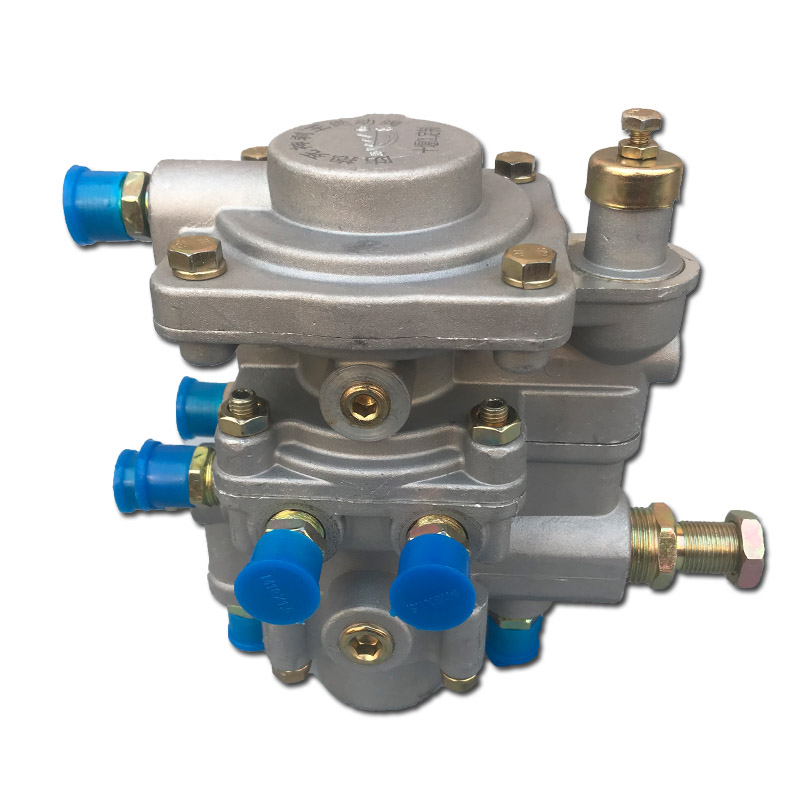 半挂车柔刹王三桥继动阀