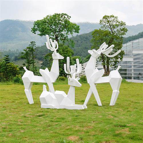 户外抽象几何梅花鹿块面动物雕塑园林景观商场婚庆小品白鹿摆件