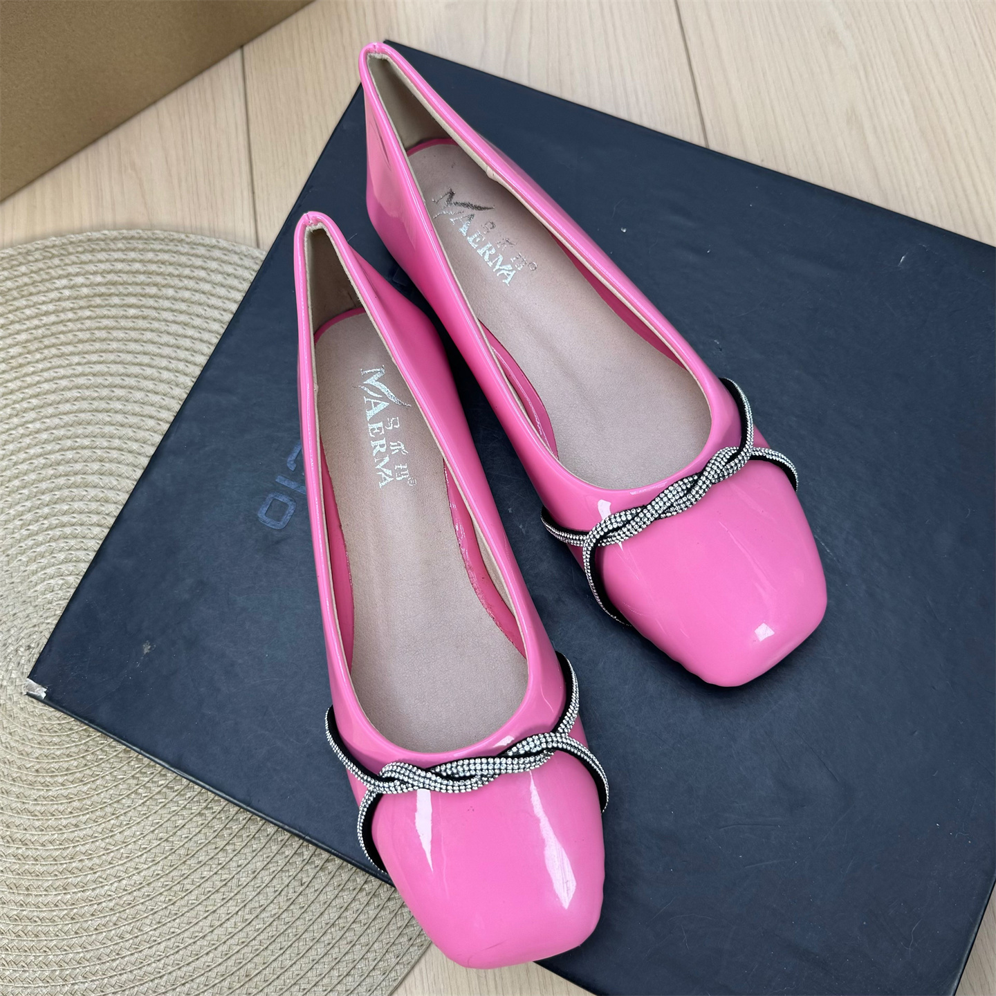 复古舒适百搭单鞋休闲鞋女方头