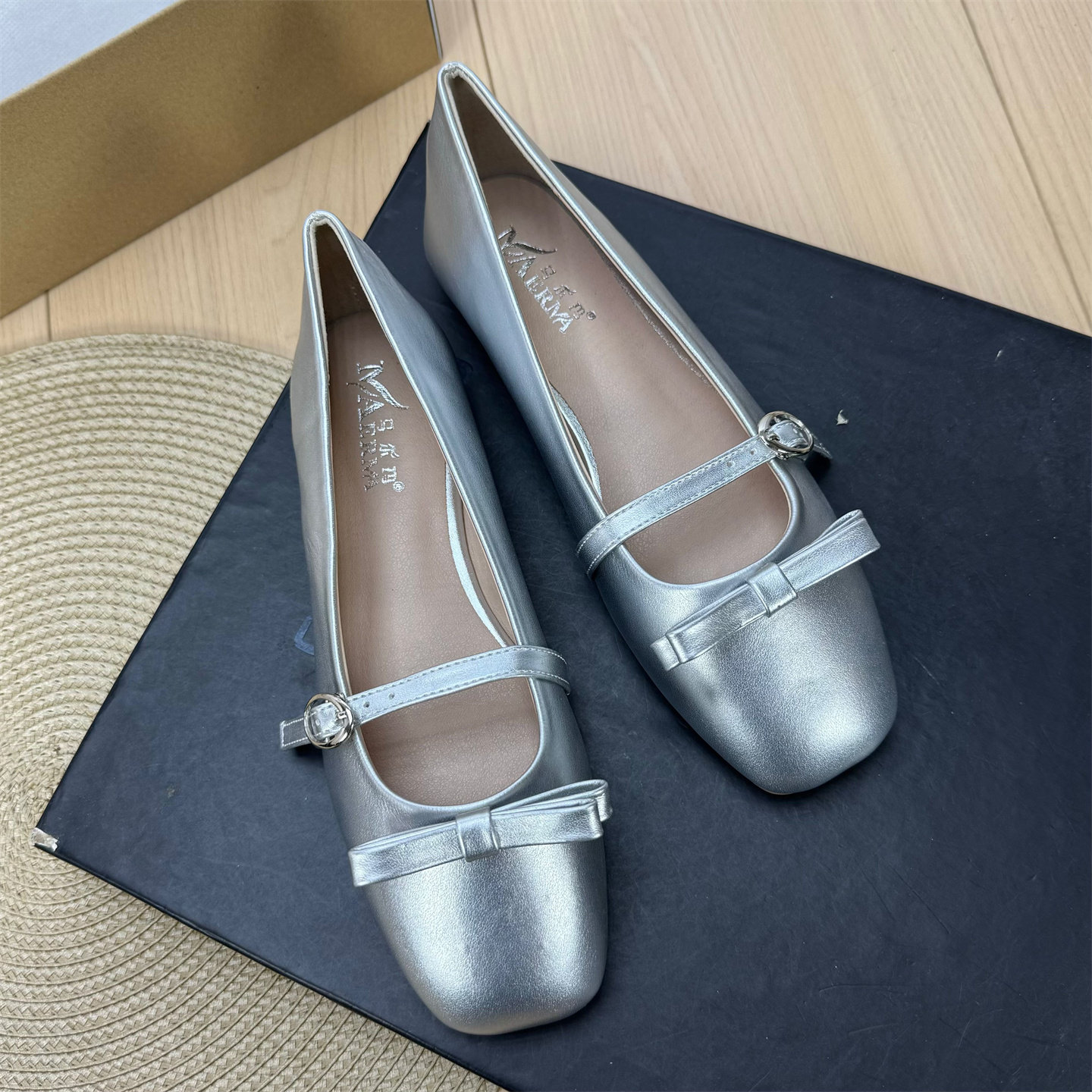 2026春季新款法式复古玛丽珍鞋浅口平底鞋女芭蕾舞鞋气质方头单鞋,女鞋,玛丽珍鞋,淘宝优惠券,粉丝福利购,淘宝优惠卷