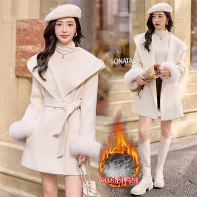 毛呢羽绒服女2025新款冬中长款小个子爆款巨好看的狐狸毛斗篷大衣