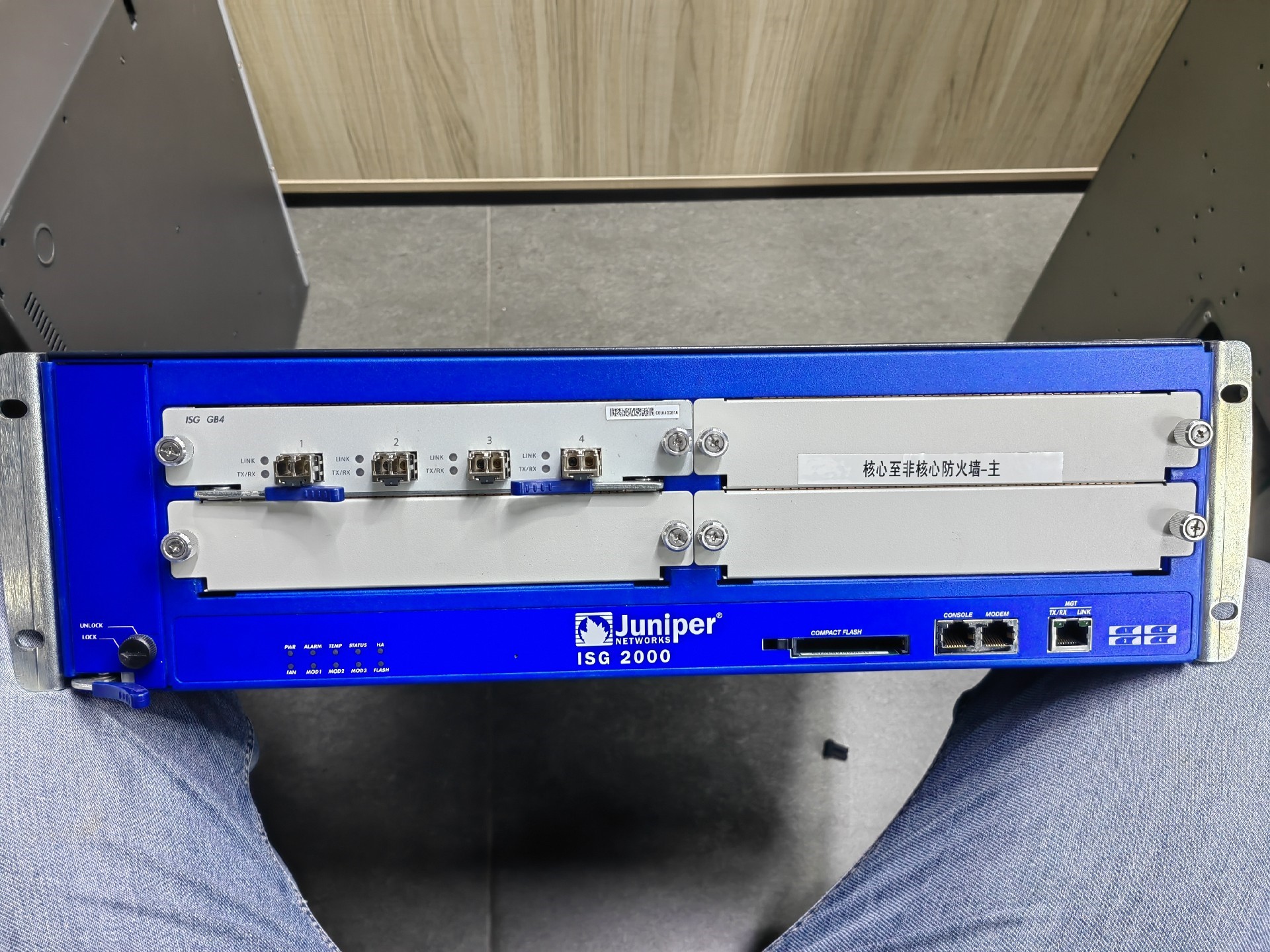 Juniper ISG-2000 防火墙 成色完好设备包好全新原装拍前请询价 五金/工具 电梯配件 原图主图