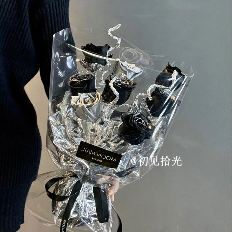 小众高级感银河玫瑰花束仿真花生日礼物送女朋友闺蜜男生情人节