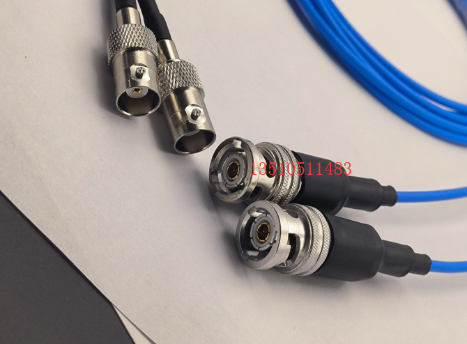 三同轴PL75TRB转BNC信号线