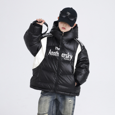 男童冬季拼接防风加厚运动羽绒服