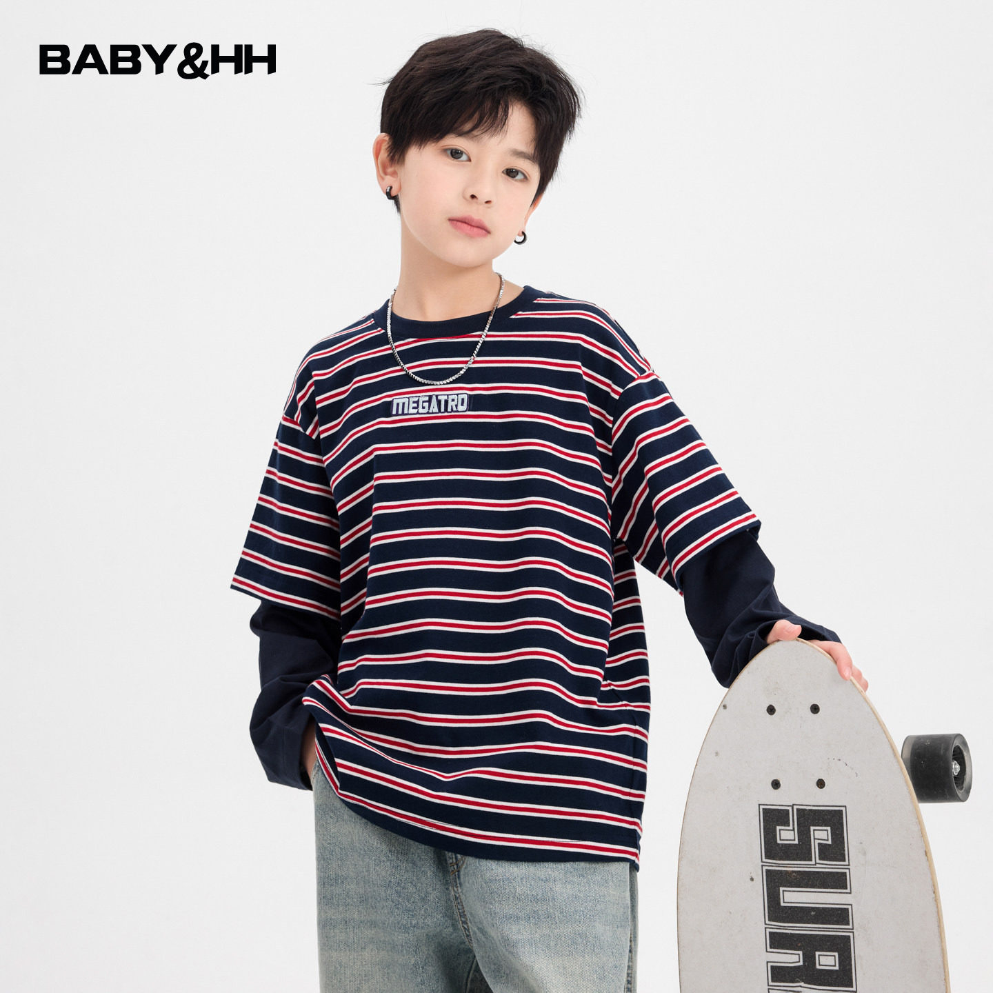 男童春秋韩范假两件条纹运动卫衣2026新款青少年儿童宽松圆领上衣