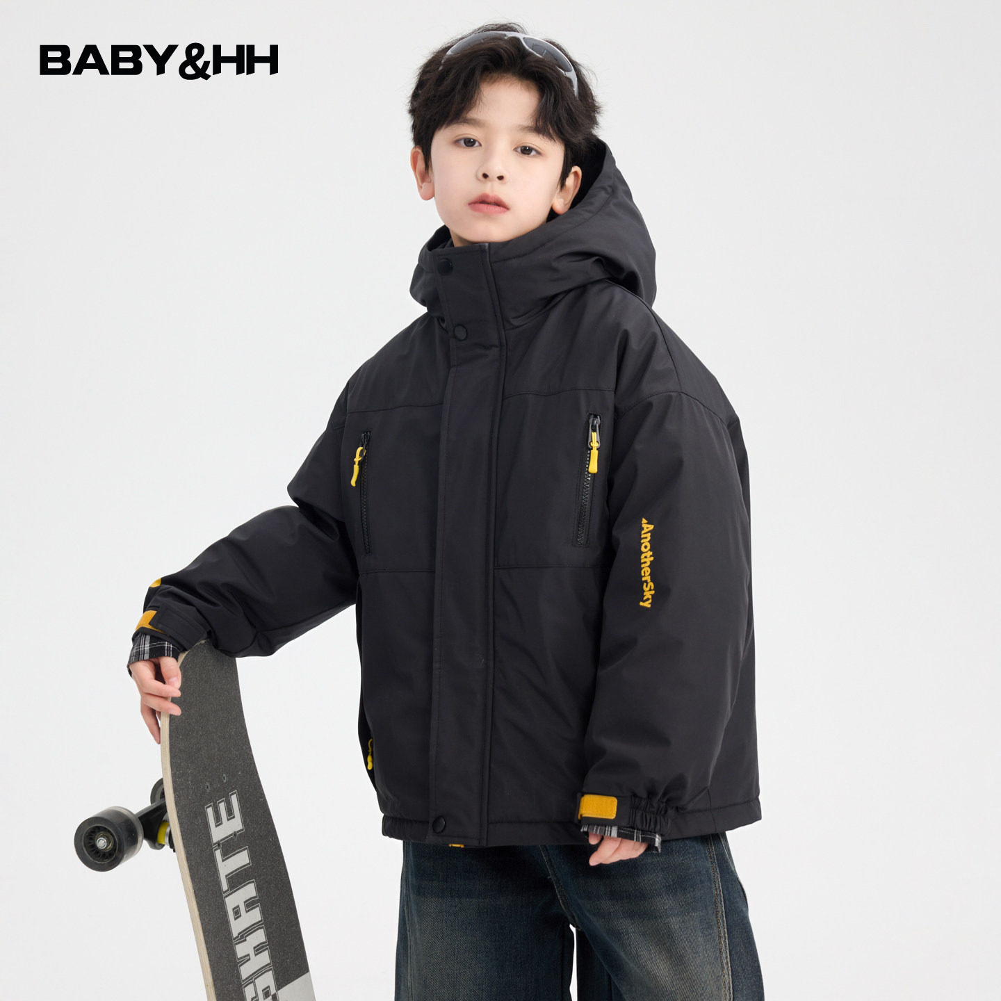 男童冬季黑色防水冲锋衣羽绒服2025新款儿童撞色加厚防寒免洗外套,童装/婴儿装/亲子装,羽绒服,淘宝优惠券,粉丝福利购,淘宝优惠卷