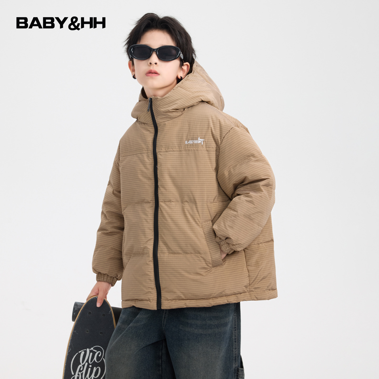 90白鸭绒防水短款连帽面包羽绒服