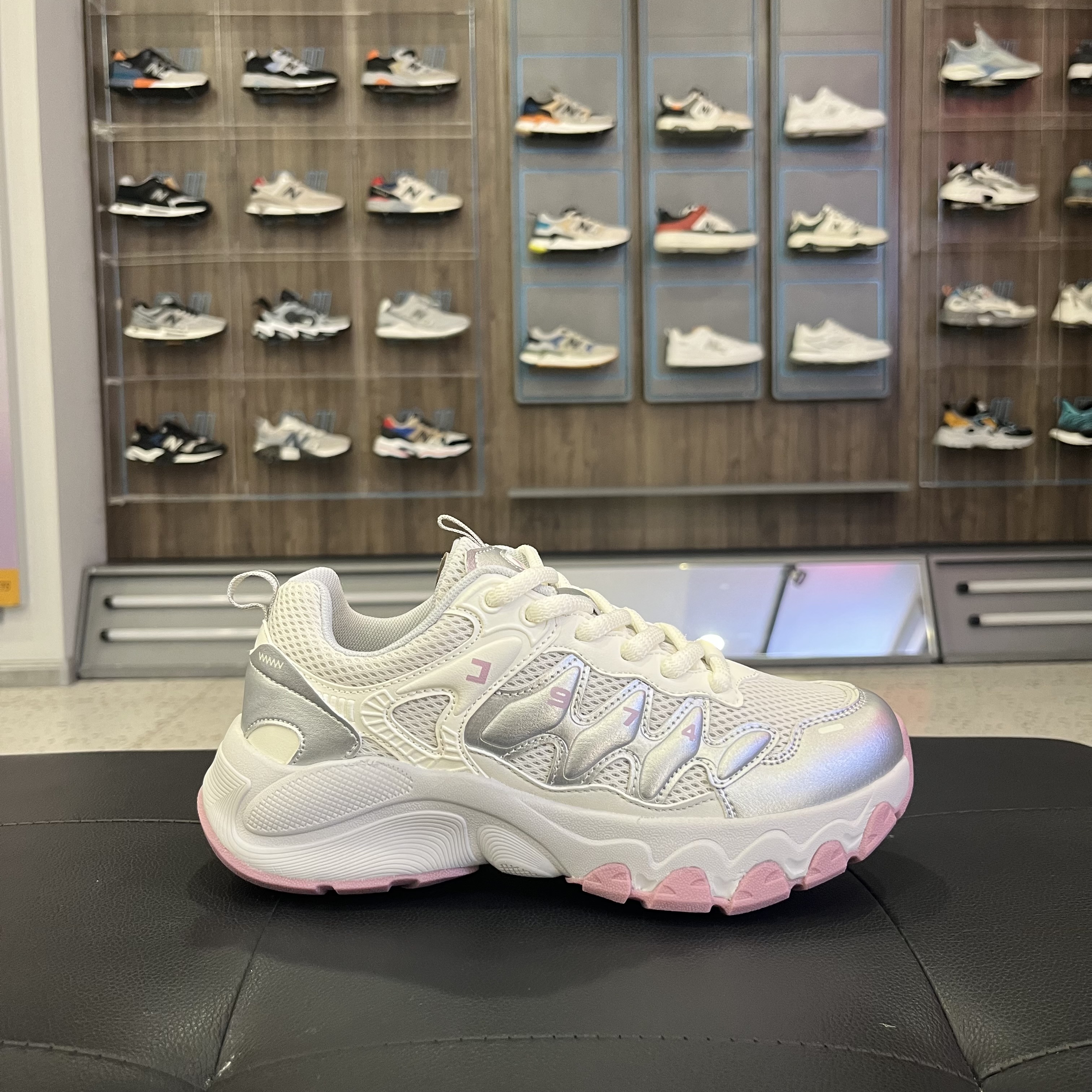 2025秋季新款步实总统慢跑鞋