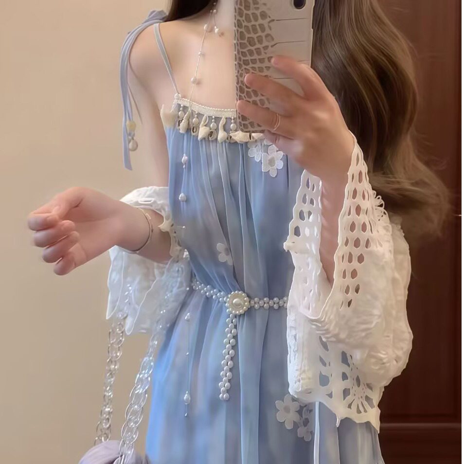 海边度假碎花吊带连衣裙2025夏季新款镂空开衫绝美长裙子