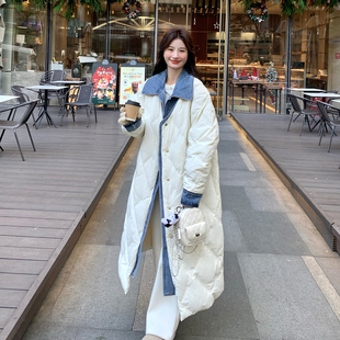 过膝加厚保暖棉服外套 牛仔拼接棉衣女宽松菱格中长款 大码 胖mm冬季