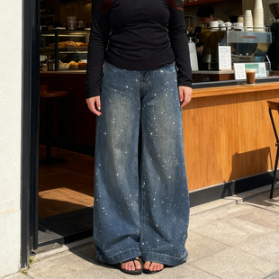 大码女装胖mm美式复古满天星烫钻牛仔裤女设计感宽松显瘦阔腿裤子
