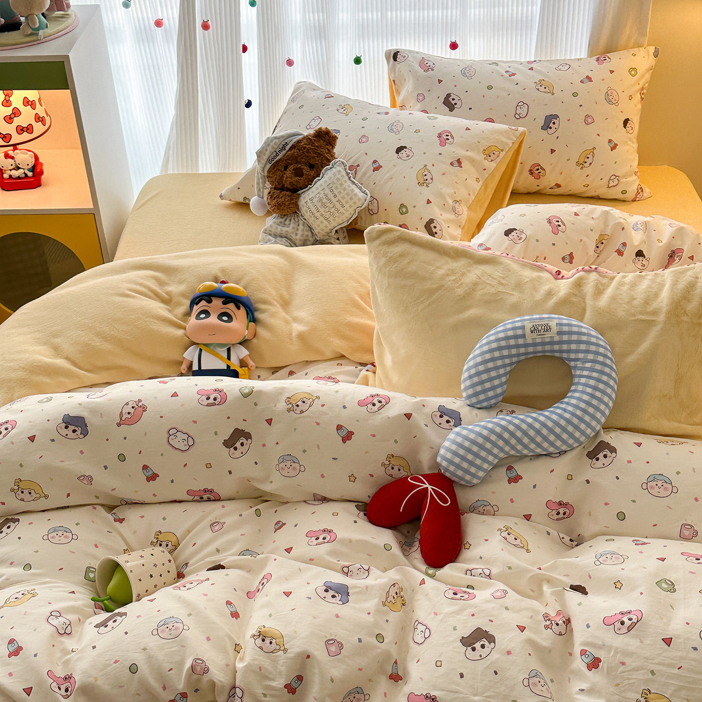 秋冬加绒床单日系卡通风浅色四件套全棉纯棉被套草莓蜡笔小新可爱