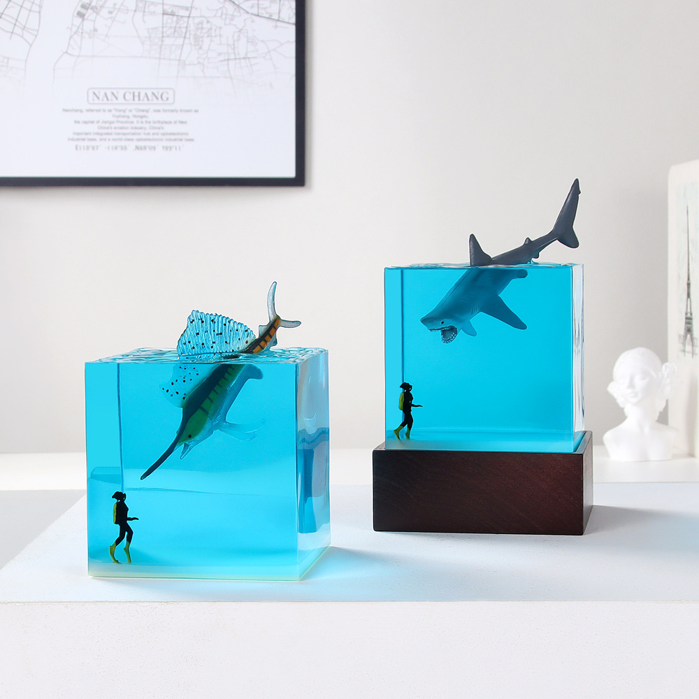 海底世界白鲸巨齿鲨海豚旗鱼剑鱼潜水员小夜灯床头灯氛围灯摆件