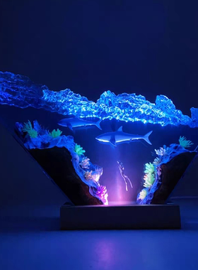 手工制作海底世界大鲨鱼和潜水员珊瑚礁树脂实木小夜灯氛围灯摆件