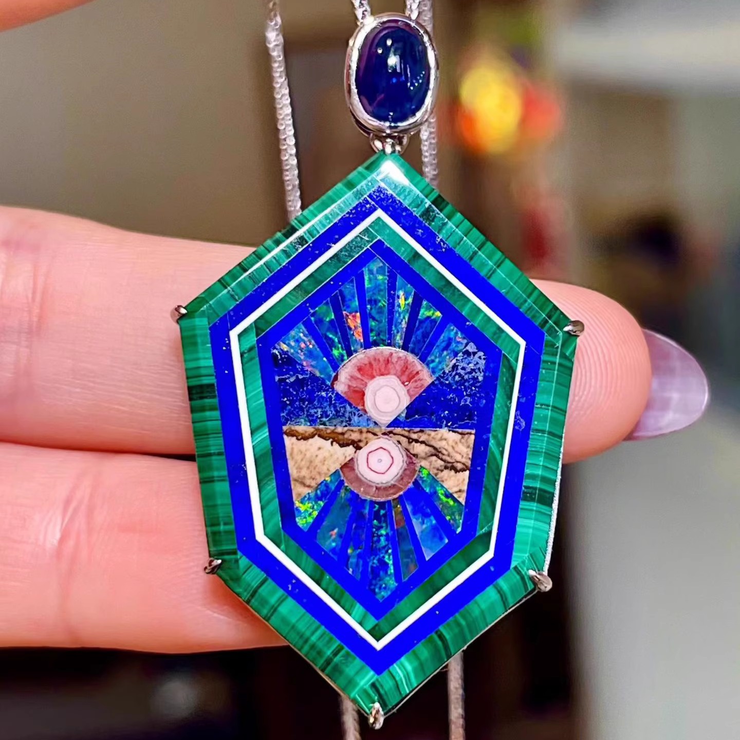 岚心珠宝PT950铂金青金石孔雀石欧泊吊坠 素面蓝宝石链坠 古董风