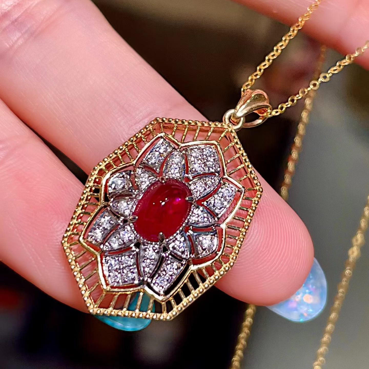 岚心珠宝18K双色金镶1.13ct素面红宝石钻石吊坠 古典精致女项链坠