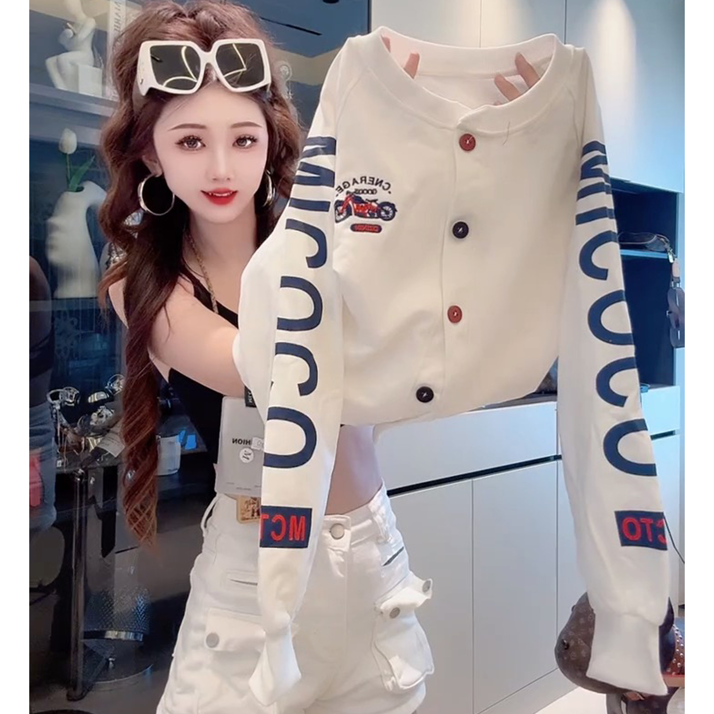 2025秋季新款重工印花设计宽松休闲显瘦圆领洋气爆款棒球服短外套