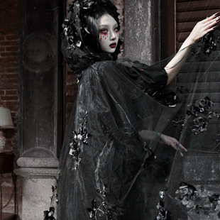 血液供给原创 哥特钉珠绣花连帽披风斗篷外套圣诞节冬 古堡惊情
