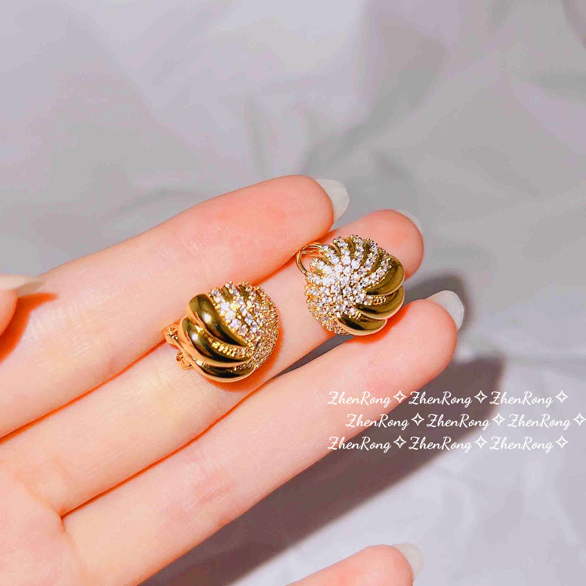 意大利织纹雕金工艺满钻贝壳法式复古轻奢织金拉丝耳扣耳环耳钉