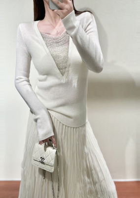 2025新款时尚V领显瘦百搭羊毛衫女秋冬款毛衣打底修身长袖针织衫