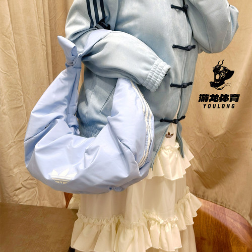 阿迪达斯三叶草云朵斜挎包蓝色