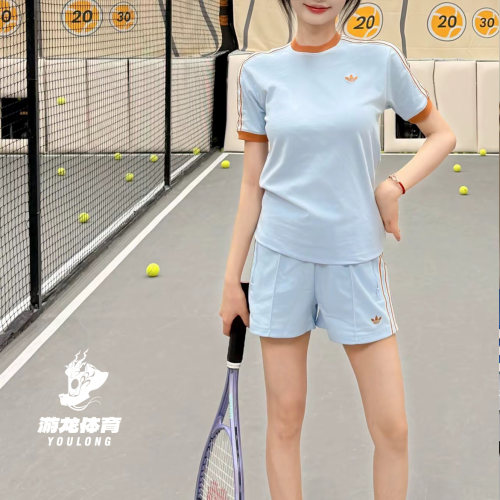 adidas三叶草女三条纹短袖T恤