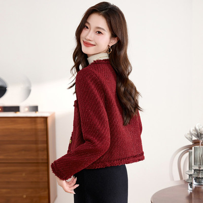 爆款高级感休闲圆领时髦上衣