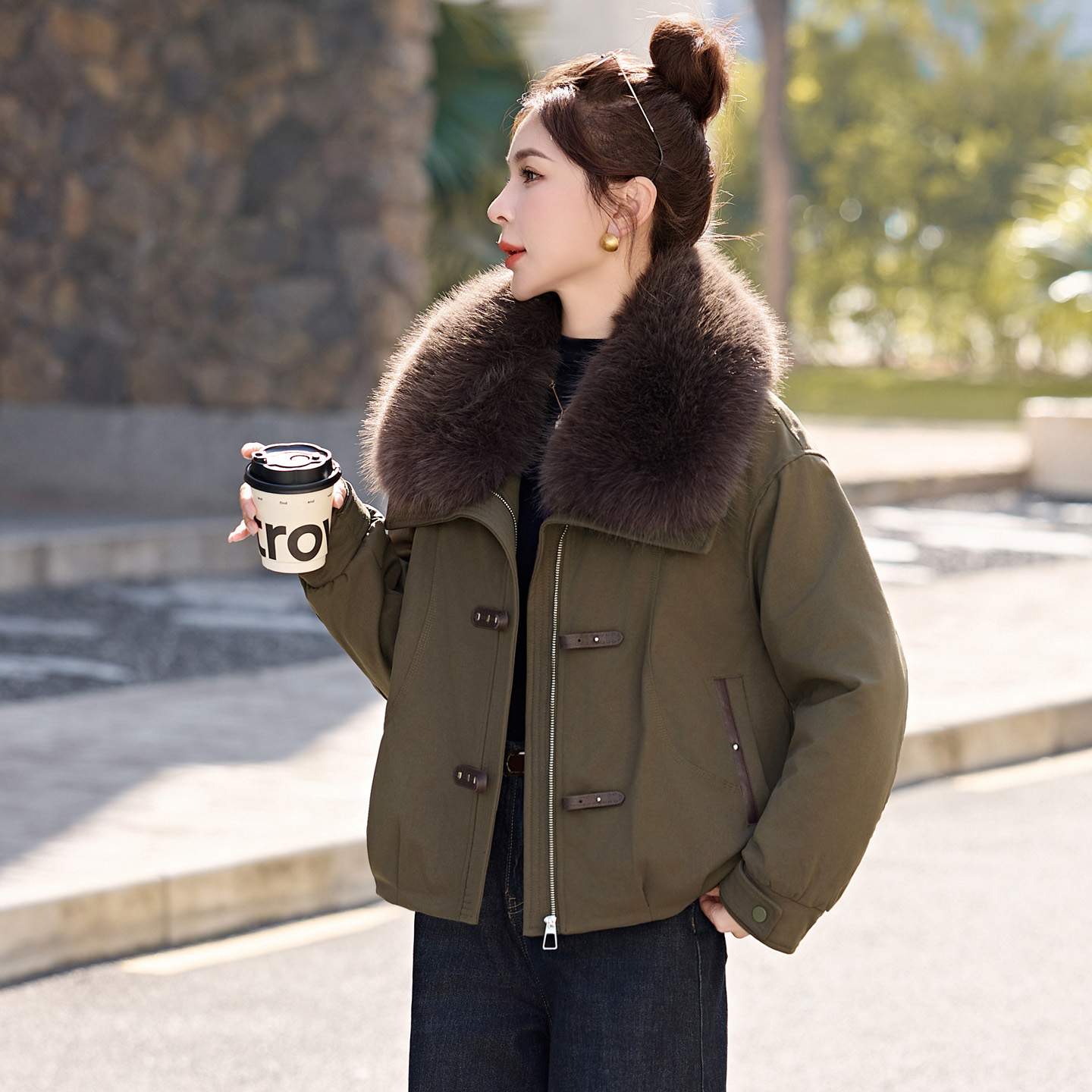 休闲显瘦棉衣毛领短外套