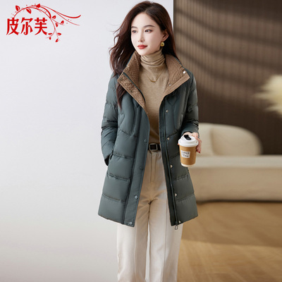 墨绿色贵夫人保暖羽绒服女
