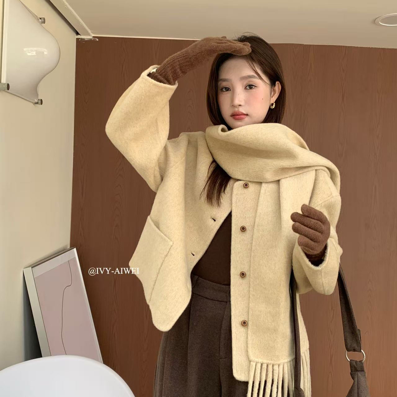 韩系简约高级感圆领羊毛外套(配围巾)（含100羊毛）6028,女装/女士精品,羽绒服,淘宝优惠券,粉丝福利购,淘宝优惠卷