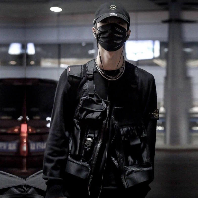 王一博明星同款工装机能短马甲嘻哈战术背心街舞团队定制195