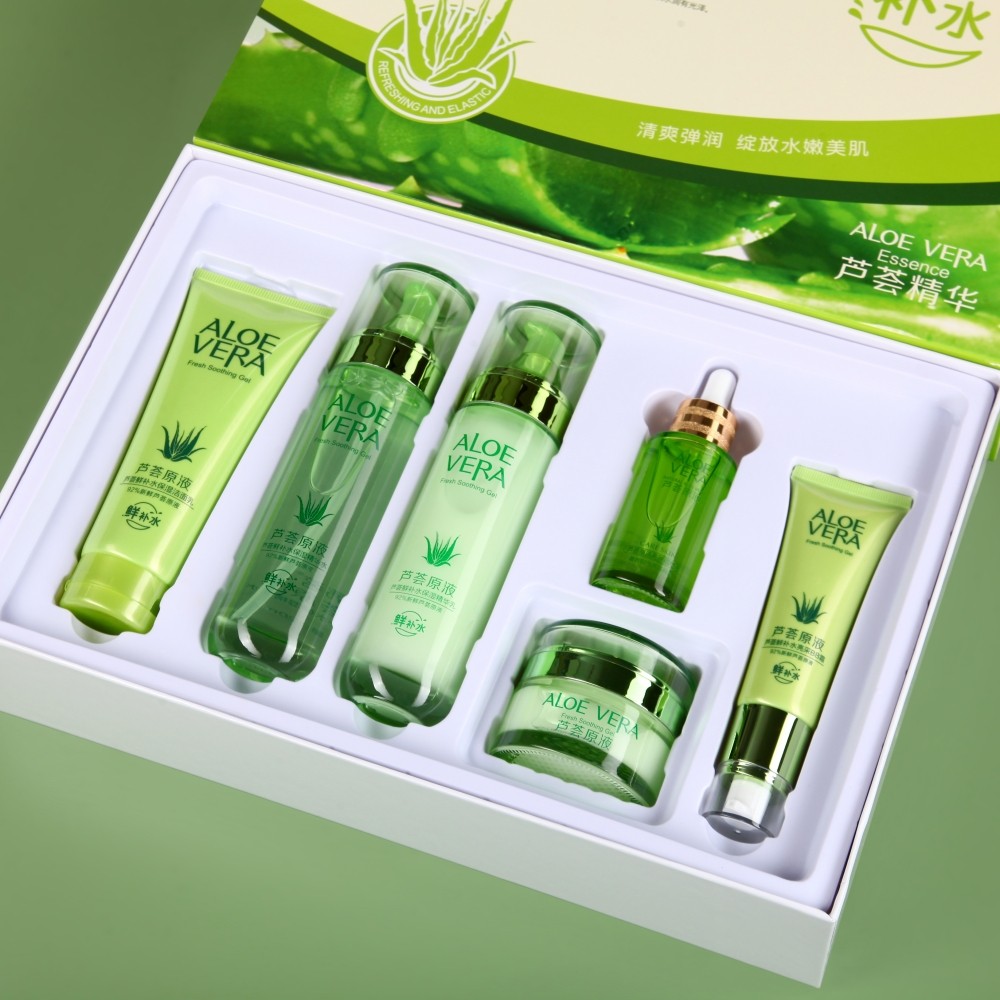 芦荟原液水乳补水保湿护肤品礼盒六件套BB霜透亮学生女士正品套装
