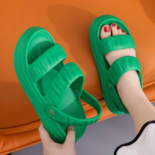 百搭外穿两穿凉拖鞋 街头时尚 女 软底夏季 踩屎感EVA防滑防臭沙滩鞋