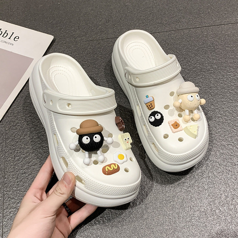 新款洞洞鞋踩屎感夏季外穿女款超加厚底休闲包头拖网红凉拖鞋时尚