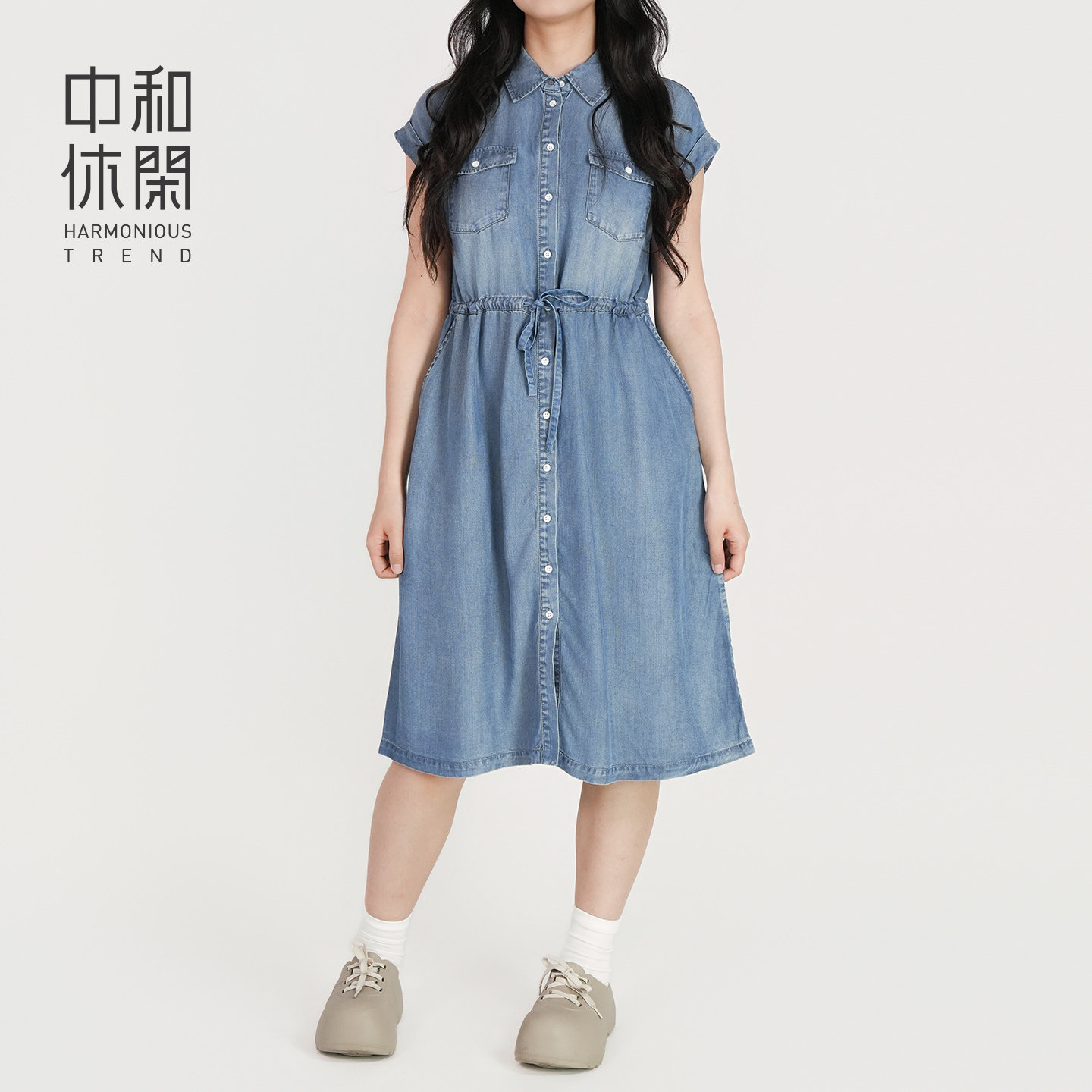 中和休闲翻领牛仔连衣裙女