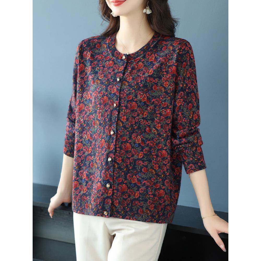 中老年女装春秋新款羊毛针织开衫宽松加肥加大码妈妈印花毛衣外套