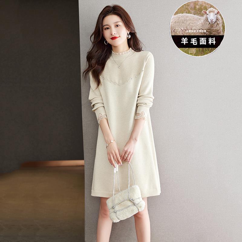 秋冬季毛衣裙女中长款2025新款高级感气质显瘦羊毛针织打底连衣裙
