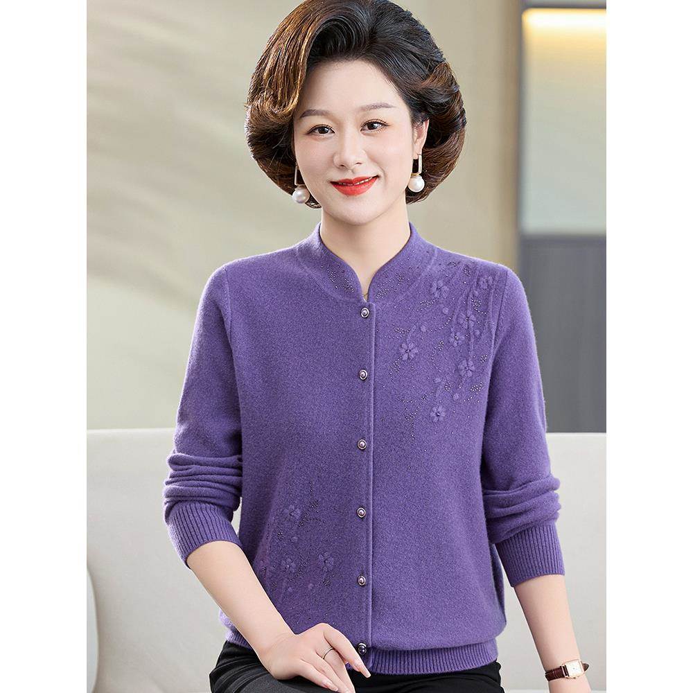中老年纯色羊绒衫女式秋冬开衫立领上衣加码妈妈绣花针织女式夹克